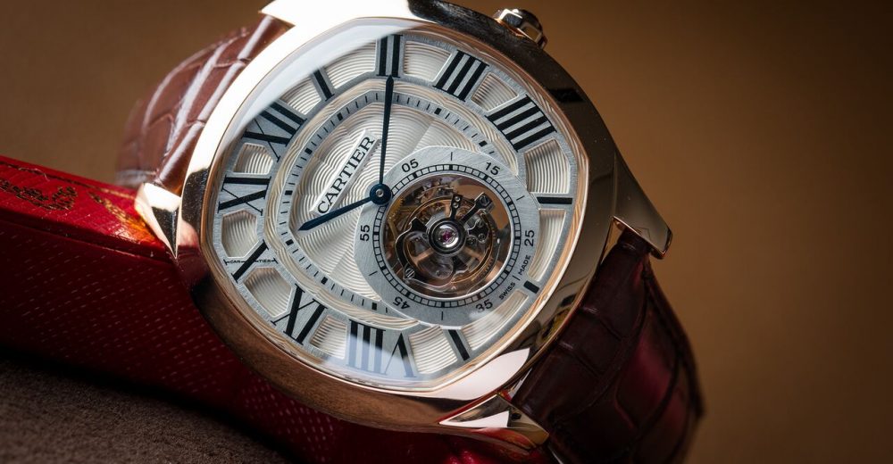 The brown leather straps replica watches have tourbillons.